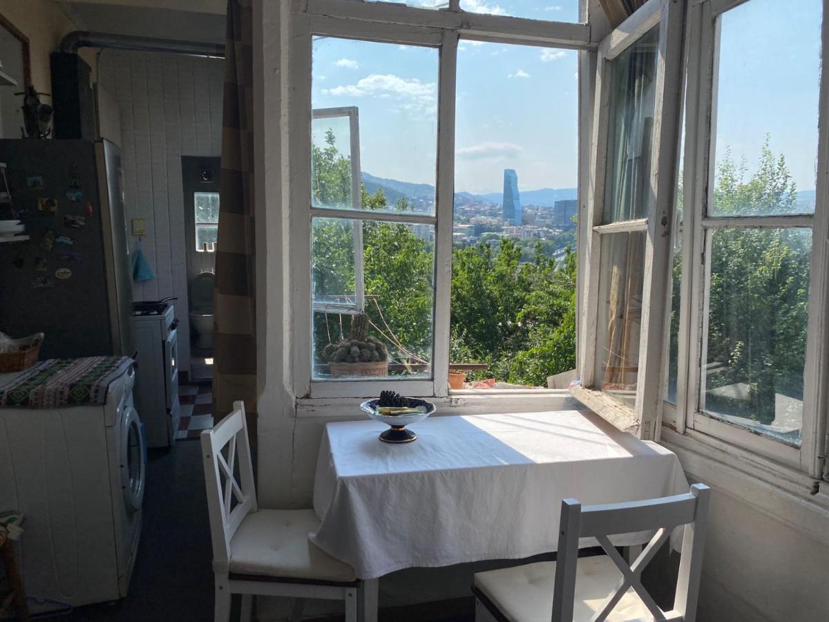 Дом Тины Apartment Tbilisi Exterior photo